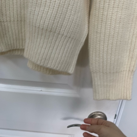 Mens Calvin Klein Cream Sweater size L - Picture 3 of 7